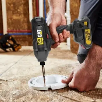 CAT aku-udarni zavrtač 18V 1/4 CAT aku-udarni zavrtač 18V 1/4