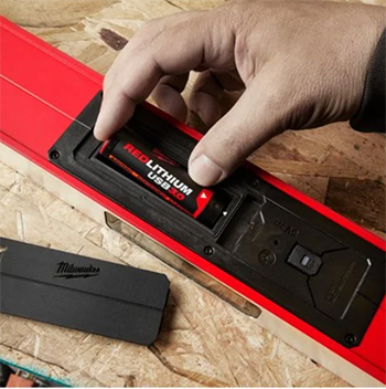 Milwaukee USB baterija L4 B3 4V/3Ah 4933478311 Milwaukee USB baterija L4 B3 4V/3Ah 4933478311
