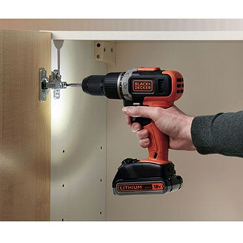 Black&Decker akumulatorska udarna bušilica odvijač 18V Li-ion BCD003BA10S-3