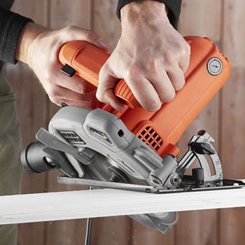 Black&Decker kružna testera 1250W - 66 MM + list testere CS1250LA Black&Decker kružna testera 1250W - 66 MM + list testere CS1250LA