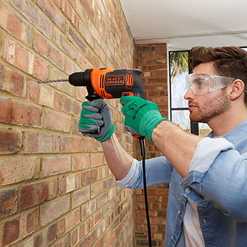 Black&Decker udarna bušilica 710W BEH710SA32 Black&Decker udarna bušilica 710W BEH710SA32