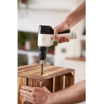 Black&Decker aku bušilica 12V REVDD12C-5