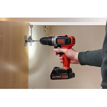 Black&Decker aku bušilica 18V 1.5Ah set BCKSB03-QW-4