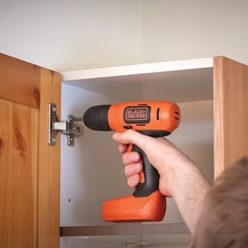 Black&Decker aku bušilica-šrafilica 7.2V BDCD8-6