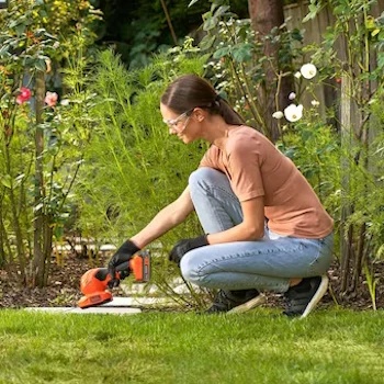 Black&Decker aku makaze za travu 18V BCSS18D1-QW-5