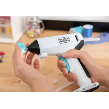 Black&Decker aku pištolj za silikon 3.6V BCGL115-XJ Black&Decker aku pištolj za silikon 3.6V BCGL115-XJ