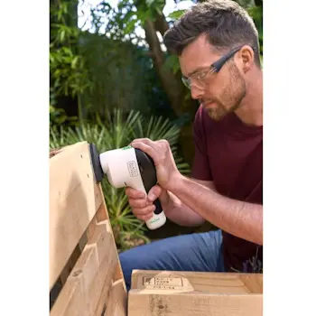 Black&Decker aku šlajferica 12V REVDS12C Black&Decker aku šlajferica 12V REVDS12C