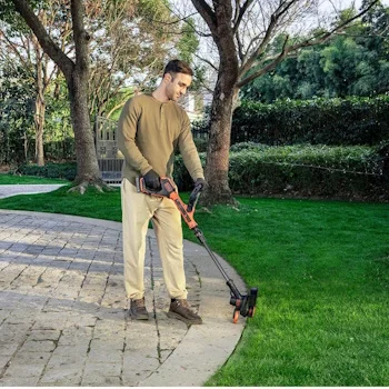 Black&Decker aku trimer 18V BCST918D1-GB-3