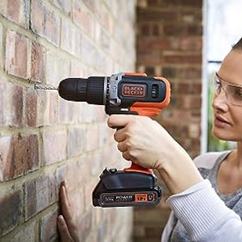 Black&Decker aku udarna bušilica 18V 1.5Ah BCD003C2K-QW-1