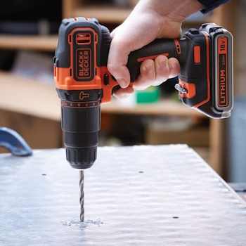 Black&Decker aku udarna bušilica 18V 2AH BDCHD18K1B2-QW Black&Decker aku udarna bušilica 18V 2AH BDCHD18K1B2-QW
