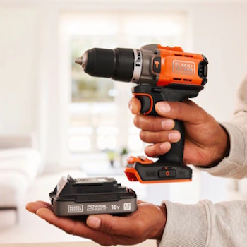 Black&Decker akumulatorska udarna bušilica 18V BCD383D1XC-QW-7
