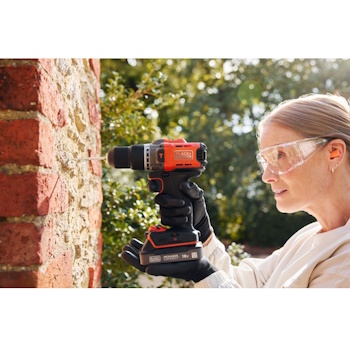 Black&Decker akumulatorska udarna bušilica 18V BCD383D2XK Black&Decker akumulatorska udarna bušilica 18V BCD383D2XK