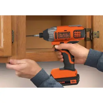 Black&Decker akumulatorski udarni zavrtač Solo BDCIM18N-XJ Black&Decker akumulatorski udarni zavrtač Solo BDCIM18N-XJ