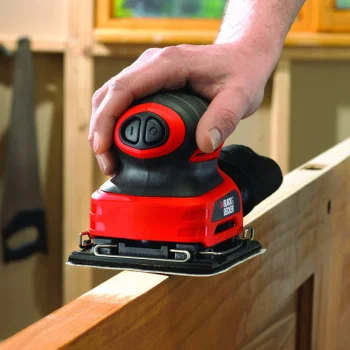 Black & Decker vibraciona brusilica 220W KA400 Black & Decker vibraciona brusilica 220W KA400