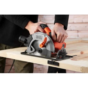 Black&Decker električna kružna testera 1500W CS1550 Black&Decker električna kružna testera 1500W CS1550