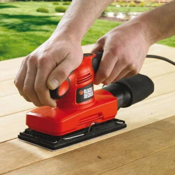Black & Decker električna vibraciona šlajferica 240W KA320EKA Black & Decker električna vibraciona šlajferica 240W KA320EKA