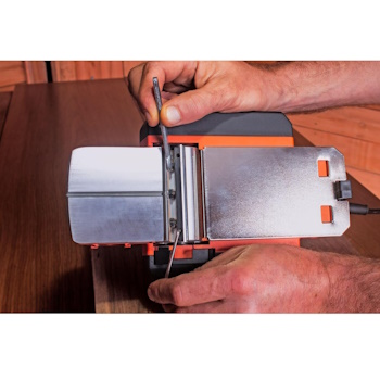 Black&Decker električno rende 710W BEW712-QS-8