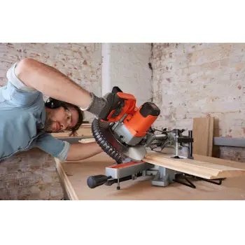 Black&Decker potezni ger za drvo 1600W BES700-QS-4
