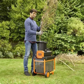 Black&Decker električna seckalica za grane 2800W BEGAS5800-QS-1