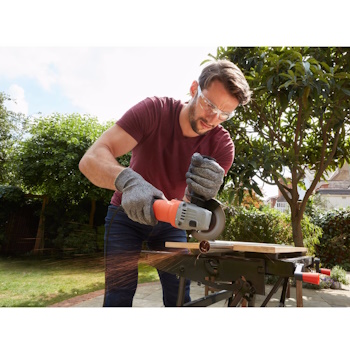 Black&Decker ugaona brusilica 710W BEG010-QS Black&Decker ugaona brusilica 710W BEG010-QS