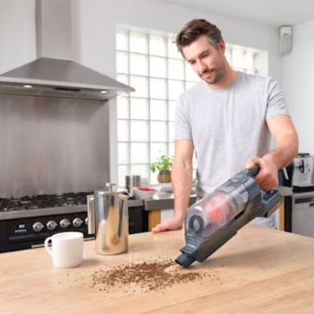 Black&Decker akumulatorski štapni usisivač BHFEA18D1-QW + akumulatorska šrafilica BCD382XN-XJ-3 Black&Decker akumulatorski štapni usisivač BHFEA18D1-QW + akumulatorska šrafilica BCD382XN-XJ-3