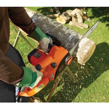 Black&Decker lančana testera 2000w 40cm BDCS20 Black&Decker lančana testera 2000w 40cm BDCS20