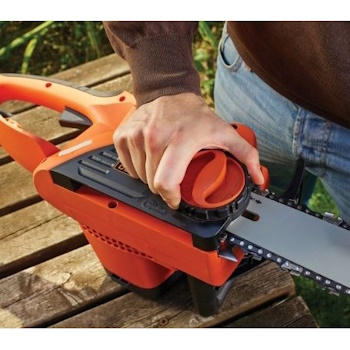 Black&Decker lančana testera 2000w 40cm BDCS20 Black&Decker lančana testera 2000w 40cm BDCS20