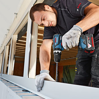 Bosch akumulatorska bušilica-odvrtač GSR 18 V-EC Professional 06019E8106 Bosch akumulatorska bušilica-odvrtač GSR 18 V-EC Professional 06019E8106