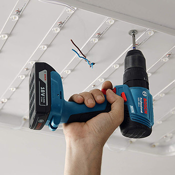 Bosch akumulatorska vibraciona bušilica-odvrtač GSB 185-Li Professional, 1× GBA 18V 2.0 Ah, punjač, kofer, 23-delni set pribora 06019K3102 Bosch akumulatorska vibraciona bušilica-odvrtač GSB 185-Li Professional, 1× GBA 18V 2.0 Ah, punjač, kofer, 23-delni set pribora 06019K3102