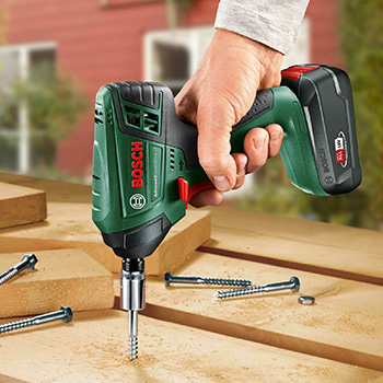 Bosch akumulatorski udarni odvrtač AdvancedImpactDrive 18 Solo 0603980303 Bosch akumulatorski udarni odvrtač AdvancedImpactDrive 18 Solo 0603980303