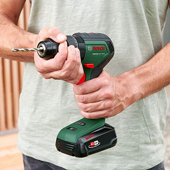 Bosch akumulatorska vibraciona bušilica-odvrtač UniversalImpact 18V-60 sa 18V 2.0 Ah akumulatorom i punjačem 06039D7101 Bosch akumulatorska vibraciona bušilica-odvrtač UniversalImpact 18V-60 sa 18V 2.0 Ah akumulatorom i punjačem 06039D7101