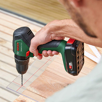 Bosch akumulatorska vibraciona bušilica-odvrtač UniversalImpact 18V-60 sa 18V 2.0 Ah akumulatorom i punjačem 06039D7101 Bosch akumulatorska vibraciona bušilica-odvrtač UniversalImpact 18V-60 sa 18V 2.0 Ah akumulatorom i punjačem 06039D7101