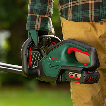 Bosch akumulatorske makaze za živu ogradu AdvancedHedgeCut 36V-65-28 sa 36V 2.0 Ah akumulatorom i punjačem 060084A300 Bosch akumulatorske makaze za živu ogradu AdvancedHedgeCut 36V-65-28 sa 36V 2.0 Ah akumulatorom i punjačem 060084A300