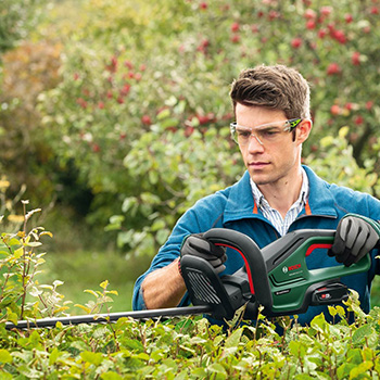Bosch akumulatorske makaze za živu ogradu UniversalHedgeCut 18V-50 Solo 0600849K00 Bosch akumulatorske makaze za živu ogradu UniversalHedgeCut 18V-50 Solo 0600849K00