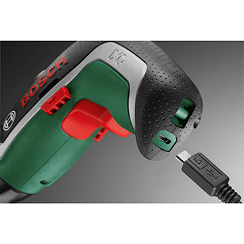 Bosch akumulatorski odvrtač IXO 7 sa 2 nastavka + 10-delni set bitova 06039E0021 Bosch akumulatorski odvrtač IXO 7 sa 2 nastavka + 10-delni set bitova 06039E0021