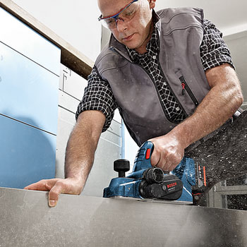 Bosch akumulatorska rendisaljka GHO 18 V-LI Professional 06015A0304 Bosch akumulatorska rendisaljka GHO 18 V-LI Professional 06015A0304