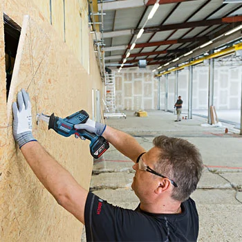 Bosch akumulatorska univerzalna testera GSA 18 V-LI C Professional 06016A5001 Bosch akumulatorska univerzalna testera GSA 18 V-LI C Professional 06016A5001