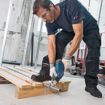 Bosch akumulatorska univerzalna testera GSA 18 V-LI C Professional 0615990M3Y Bosch akumulatorska univerzalna testera GSA 18 V-LI C Professional 0615990M3Y