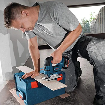 Bosch akumulatorska ubodna testera GST 18 V-LI B Professional 0615990M43 Bosch akumulatorska ubodna testera GST 18 V-LI B Professional 0615990M43