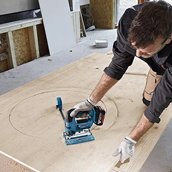 Bosch akumulatorska ubodna testera GST 18 V-LI B Professional 0615990M43 Bosch akumulatorska ubodna testera GST 18 V-LI B Professional 0615990M43