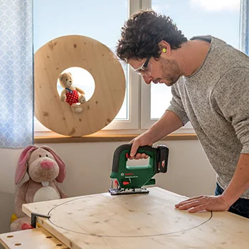 Bosch akumulatorska ubodna testera UniversalSaw 18V-100 Solo 0603011100 Bosch akumulatorska ubodna testera UniversalSaw 18V-100 Solo 0603011100