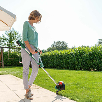 Bosch akumulatorski trimer UniversalGrassCut 18V-26 Solo 06008C1D04 Bosch akumulatorski trimer UniversalGrassCut 18V-26 Solo 06008C1D04