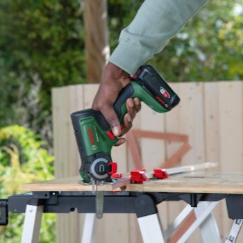 Bosch akumulatorska ubodna testera UniversalCut 18V-65 - NanoBlade 06033D5200 Bosch akumulatorska ubodna testera UniversalCut 18V-65 - NanoBlade 06033D5200