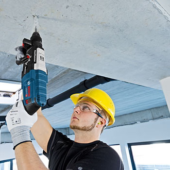 Bosch elektro-pneumatski čekić za bušenje sa SDS-plus prihvatom GBH 2-28 Professional 0611267500 Bosch elektro-pneumatski čekić za bušenje sa SDS-plus prihvatom GBH 2-28 Professional 0611267500