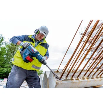 Bosch akumulatorski elektro-pneumatski GBH 18V-45 C Solo,bez baterije i punjača,SDS max 0611913120 Bosch akumulatorski elektro-pneumatski GBH 18V-45 C Solo,bez baterije i punjača,SDS max 0611913120