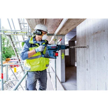 Bosch akumulatorski elektro-pneumatski GBH 18V-45 C Solo,bez baterije i punjača,SDS max 0611913120 Bosch akumulatorski elektro-pneumatski GBH 18V-45 C Solo,bez baterije i punjača,SDS max 0611913120