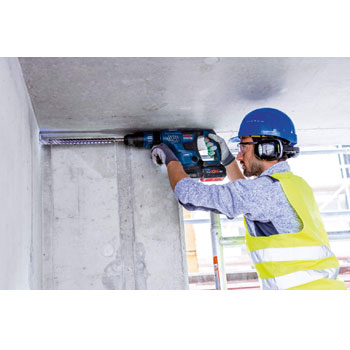 Bosch akumulatorski elektro-pneumatski čekić za bušenje BITURBO sa SDS max prihvatom 0611915021 Bosch akumulatorski elektro-pneumatski čekić za bušenje BITURBO sa SDS max prihvatom 0611915021
