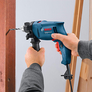 Bosch vibraciona bušilica GSB 550 Professional + 41-delni set pribora 06011A1003-4