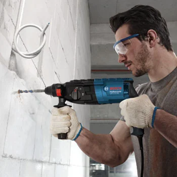 Bosch elektro-pneumatski čekić za bušenje sa SDS-plus prihvatom GBH 240 Professional 0611272100 Bosch elektro-pneumatski čekić za bušenje sa SDS-plus prihvatom GBH 240 Professional 0611272100