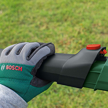 Bosch usisivač - duvač lišća UniversalGardenTidy 2300 06008B1002 Bosch usisivač - duvač lišća UniversalGardenTidy 2300 06008B1002